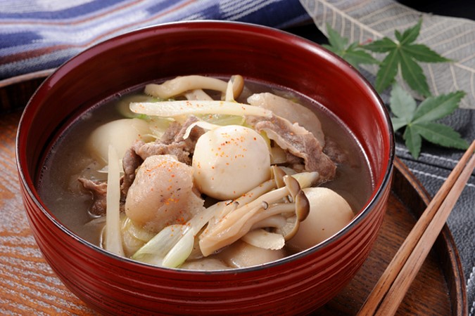 芋煮風　里芋と玉こんにゃくの煮物